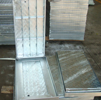 Light Duty Trench Cover with Checker Plate